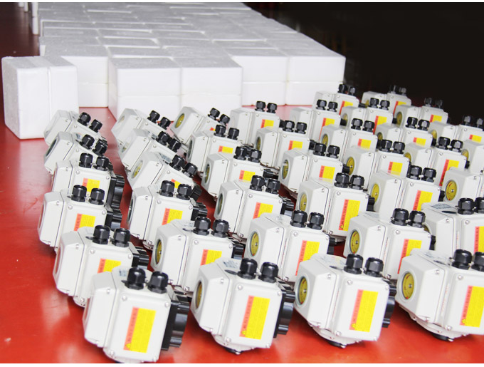 電動(dòng)執(zhí)行器,電動(dòng)頭,YTDG-RS1000電動(dòng)執(zhí)行機(jī)構(gòu)倉(cāng)庫(kù)一角2